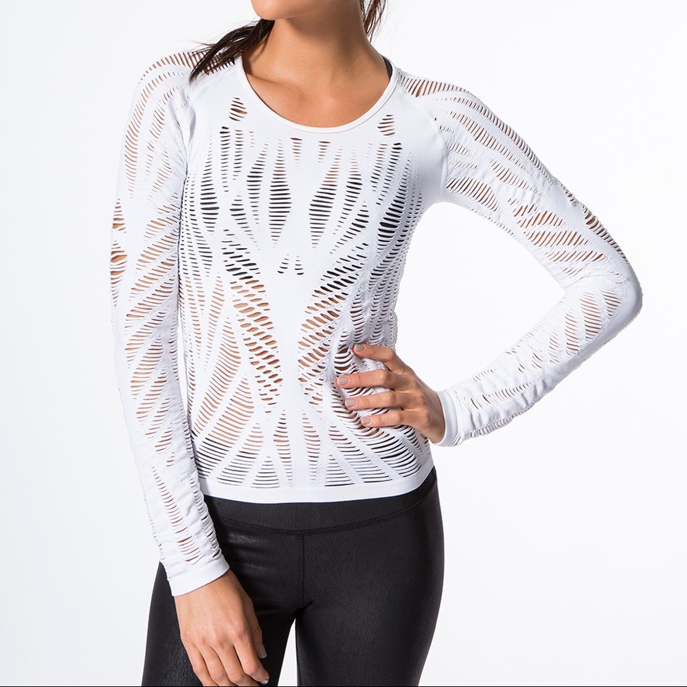 Alo Yoga Wanderer Long Sleeve - White - Medium